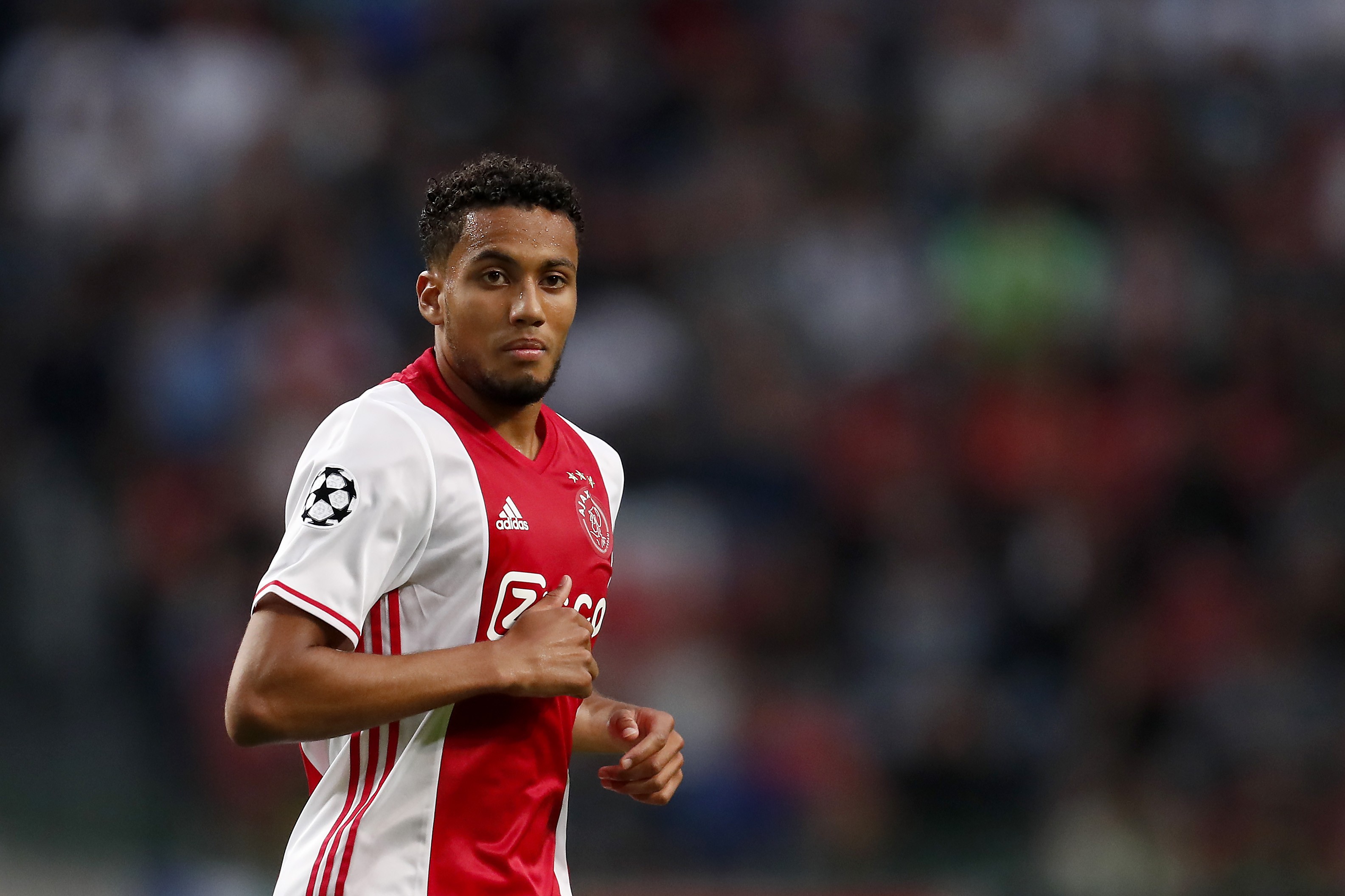 里程碑夜！阿贾克斯外线爆发；欧冠转会期刷纪录；压力陡增；心理建设被强调(阿贾克斯明年谁转会巴萨)-爱游戏体育